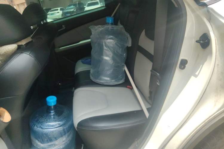 Used Luxgen U6 SUV 2014 1.8T Fashion Edition Left Rear Seat