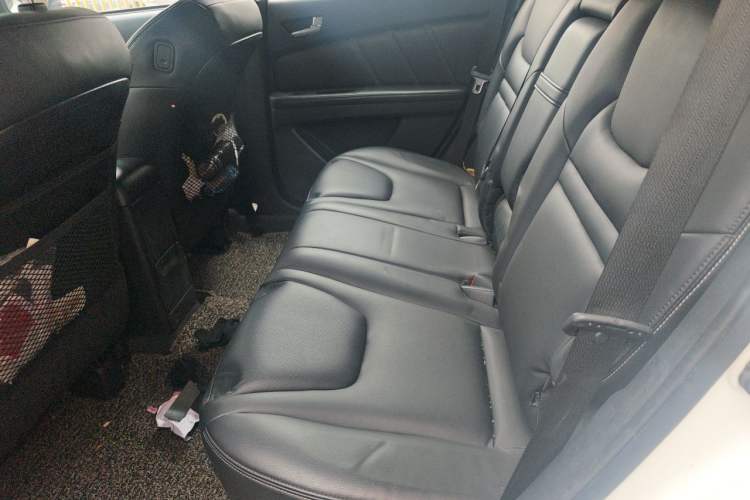 Used Luxgen U6 SUV 2014 1.8T Fashion Edition Left Rear Seat