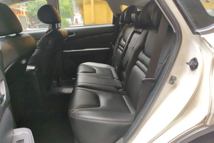 Used Luxgen U6 SUV 2014 1.8T Fashion Edition Left Rear Seat