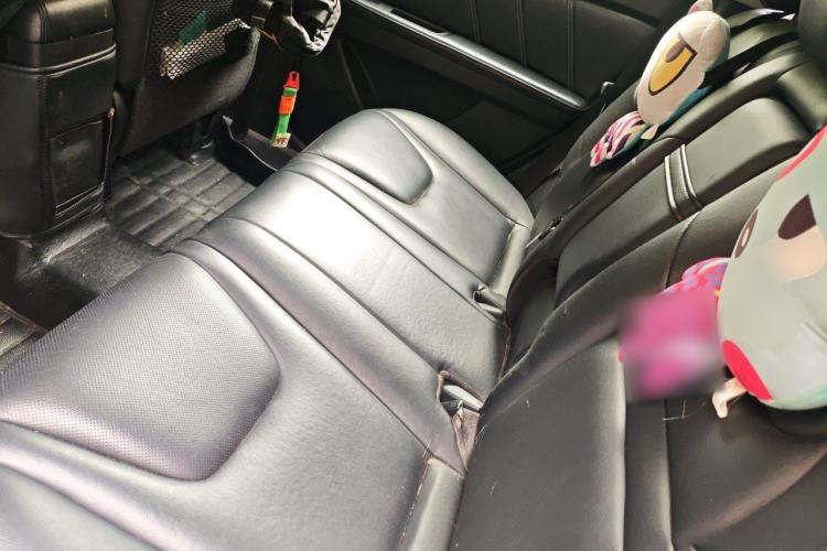 Used Luxgen U6 SUV 2014 2.0T ZhiZun Model Left Rear Seat