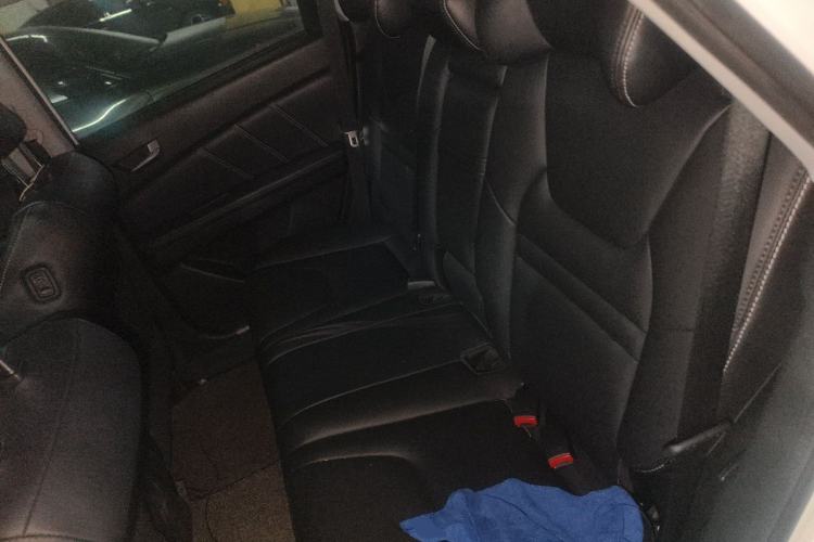 Used Luxgen U6 SUV 2014 2.0T Flagship Edition Left Rear Seat