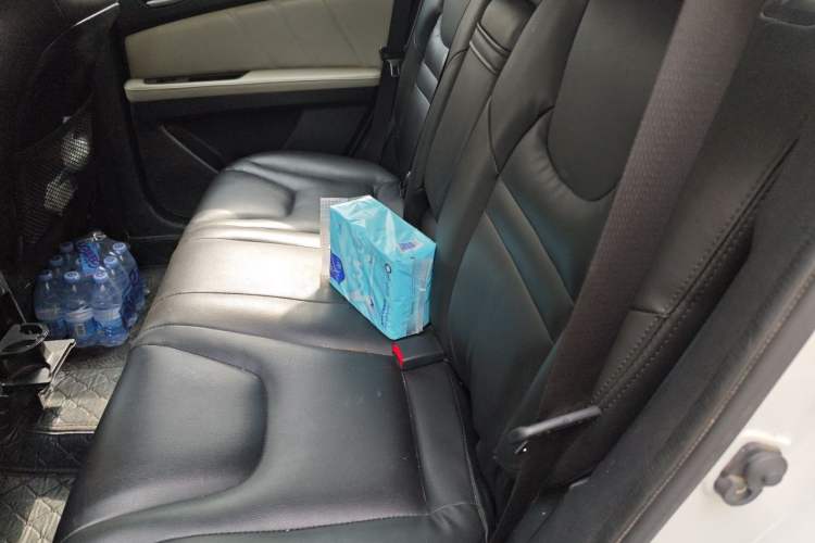 Used Luxgen U6 SUV 2014 1.8T Charm Version Left Rear Seat