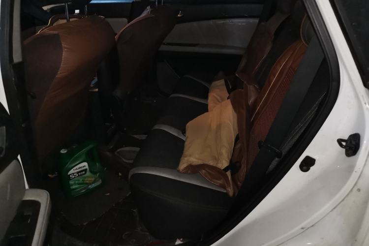 Used Luxgen U6 SUV 2014 1.8T Charm Version Left Rear Seat