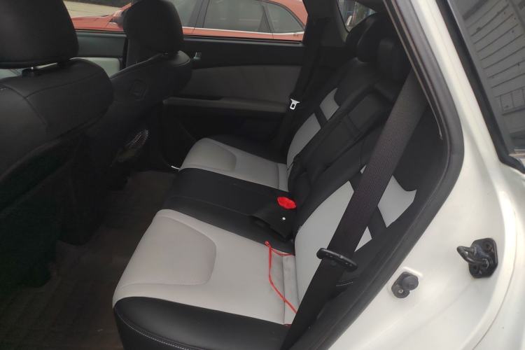 Used Luxgen U6 SUV 2014 1.8T Fashion Edition Left Rear Seat