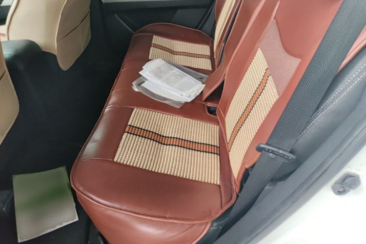 Used Luxgen U6 SUV 2014 1.8T Charm Version Left Rear Seat