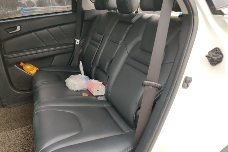 Used Luxgen U6 SUV 2014 1.8T Fashion Edition Left Rear Seat
