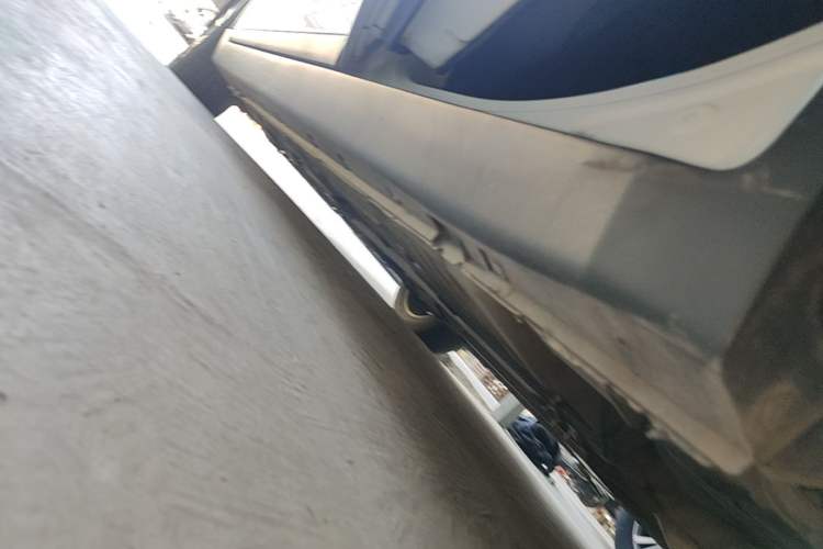 Used Luxgen U6 SUV 2014 1.8T ZhiZun Model Left Side Sill