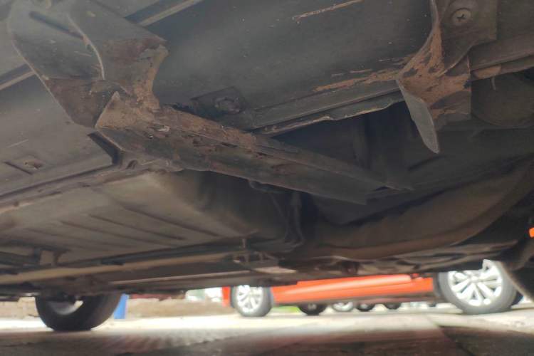 Used Luxgen U6 SUV 2014 1.8T Fashion Edition Left Side Sill