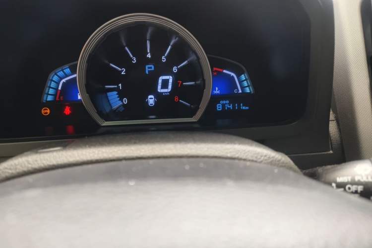 Used Luxgen U6 SUV 2014 1.8T Fashion Edition Odometer Close Up