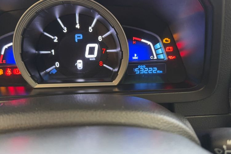Used Luxgen U6 SUV 2014 1.8T Charm Version Odometer Close Up