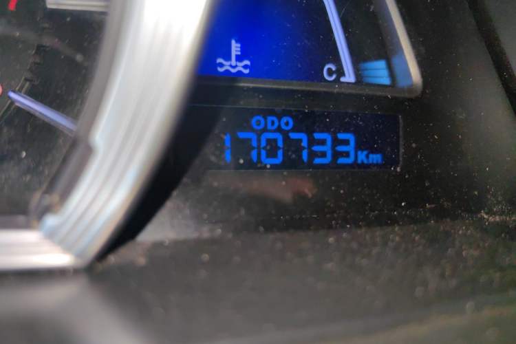 Used Luxgen U6 SUV 2014 1.8T Fashion Edition Odometer Close Up