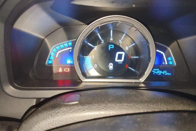 Used Luxgen U6 SUV 2014 1.8T Fashion Edition Odometer Close Up
