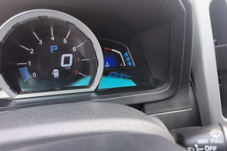 Used Luxgen U6 SUV 2014 1.8T Fashion Edition Odometer Close Up