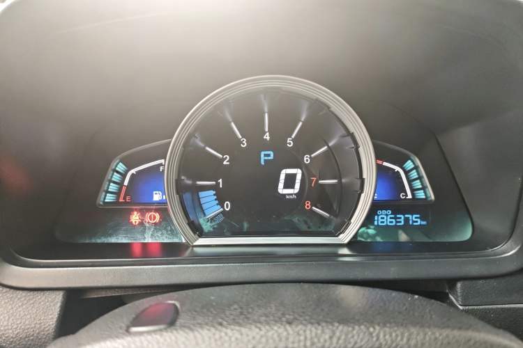 Used Luxgen U6 SUV 2014 2.0T Fashion Edition Odometer Close Up
