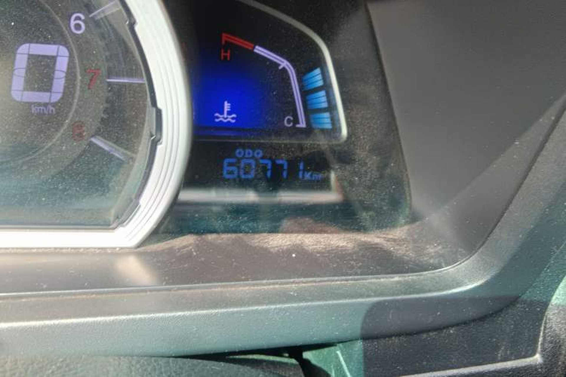 Used Luxgen U6 SUV 2014 1.8T Fashion Edition Odometer Close Up