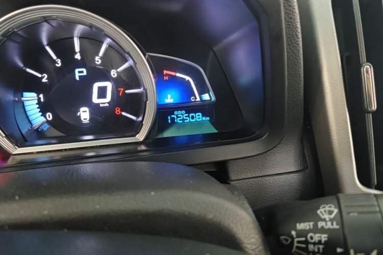 Used Luxgen U6 SUV 2014 1.8T Fashion Edition Odometer Close Up