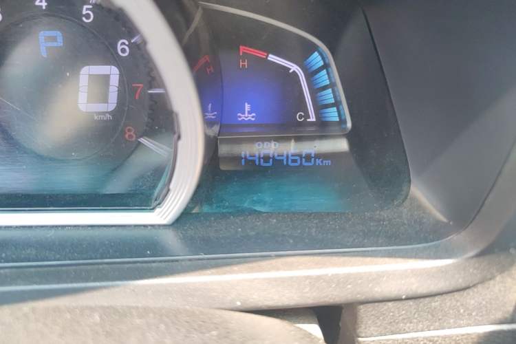 Used Luxgen U6 SUV 2014 1.8T Fashion Edition Odometer Close Up