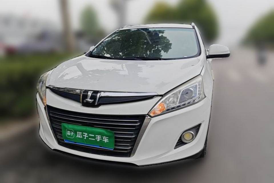 Luxgen U6 SUV 2014