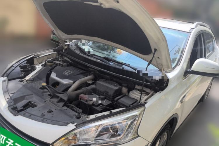 Used Luxgen U6 SUV 2014 1.8T Fashion Edition Guazi used car, China used car export, Used car for sale, Used cars, Cheapest cars for sale