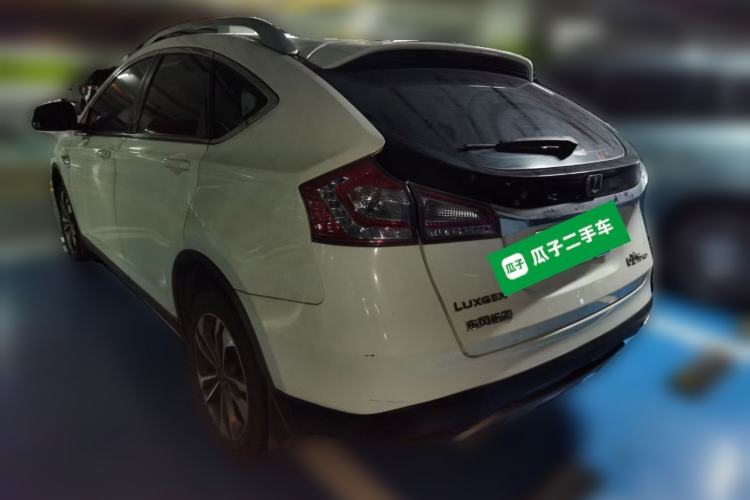 Used Luxgen U6 SUV 2014 1.8T Fashion Edition Rear Left 45 Deg