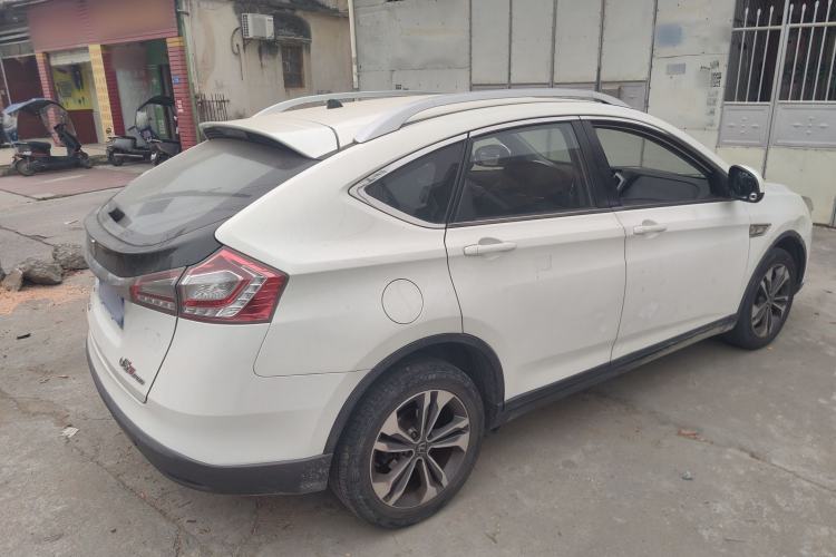 Used Luxgen U6 SUV 2014 2.0T ZhiZun Model Rear Right 45 Deg