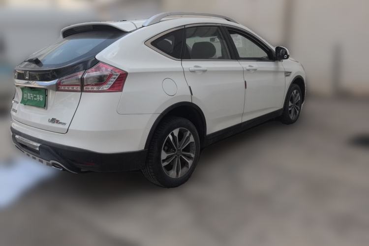 Used Luxgen U6 SUV 2014 1.8T Fashion Edition Rear Right 45 Deg