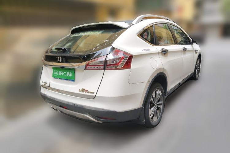 Used Luxgen U6 SUV 2014 1.8T Fashion Edition Rear Right 45 Deg