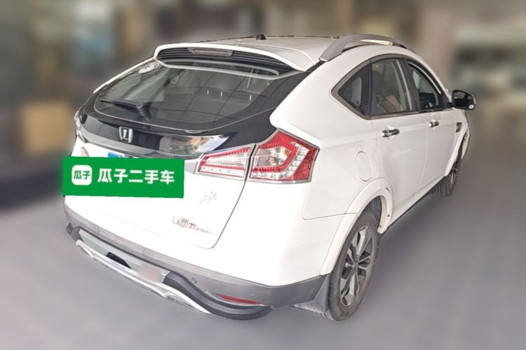 Used Luxgen U6 SUV 2014 1.8T Fashion Edition Rear Right 45 Deg