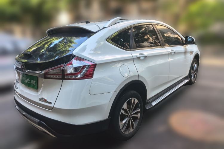 Used Luxgen U6 SUV 2014 1.8T Fashion Edition Rear Right 45 Deg
