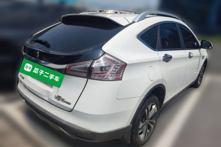 Used Luxgen U6 SUV 2014 1.8T Fashion Edition Rear Right 45 Deg