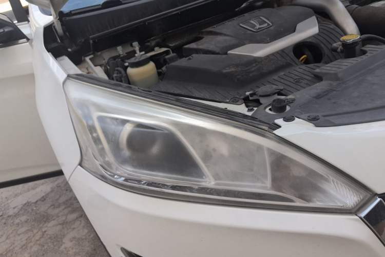 Used Luxgen U6 SUV 2014 1.8T Fashion Edition Right Front Headlight