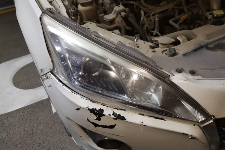 Used Luxgen U6 SUV 2014 1.8T Charm Version Right Front Headlight
