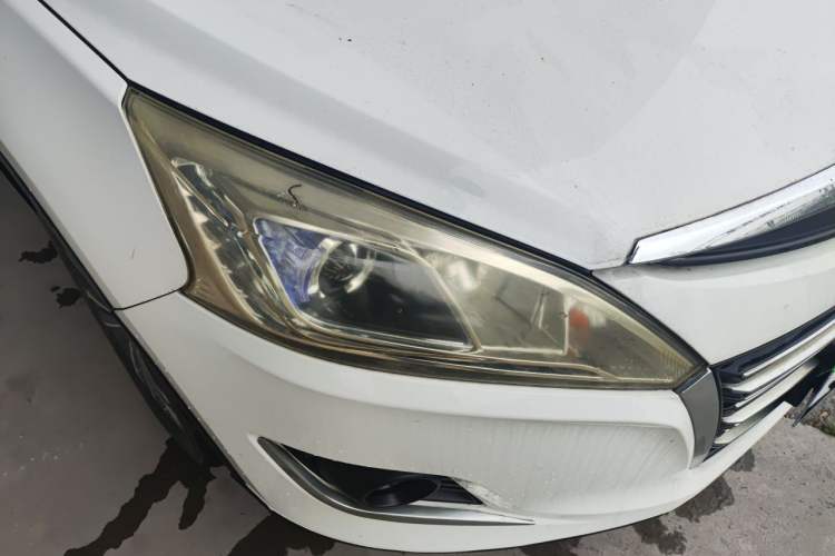 Used Luxgen U6 SUV 2014 1.8T Charm Version Right Front Headlight