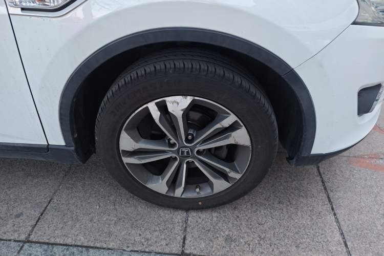 Used Luxgen U6 SUV 2014 1.8T ZhiZun Model Right Front Wheel Hub