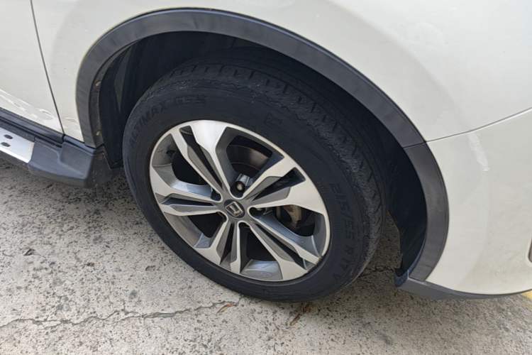 Used Luxgen U6 SUV 2014 1.8T Fashion Edition Right Front Wheel Hub