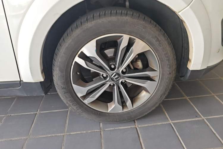 Used Luxgen U6 SUV 2014 1.8T Fashion Edition Right Front Wheel Hub