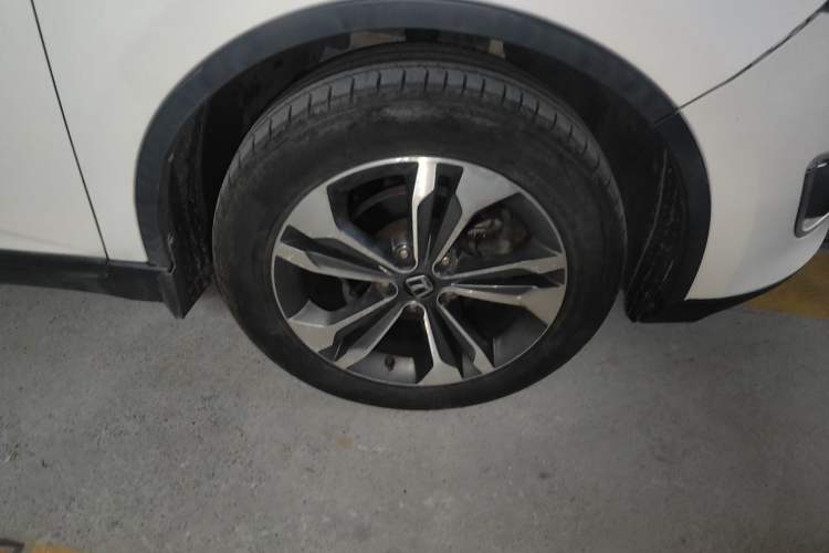 Used Luxgen U6 SUV 2014 1.8T Fashion Edition Right Front Wheel Hub