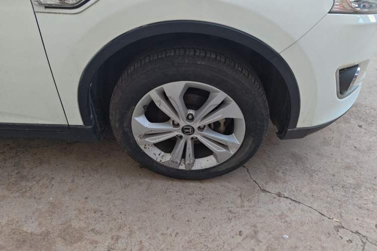 Used Luxgen U6 SUV 2014 1.8T New Innovation Type Right Front Wheel Hub