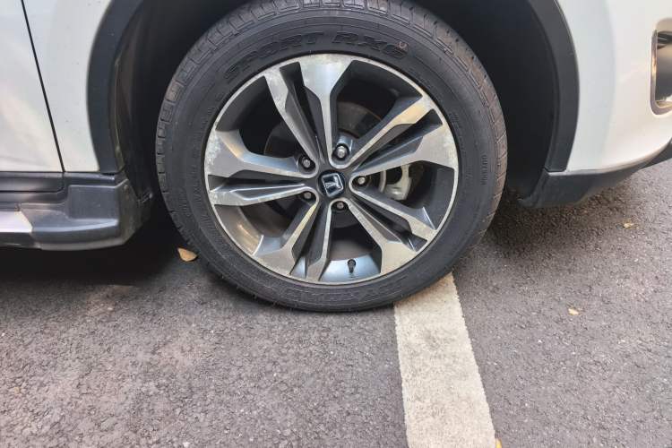 Used Luxgen U6 SUV 2014 1.8T Fashion Edition Right Front Wheel Hub