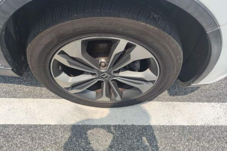 Used Luxgen U6 SUV 2014 1.8T Fashion Edition Right Front Wheel Hub