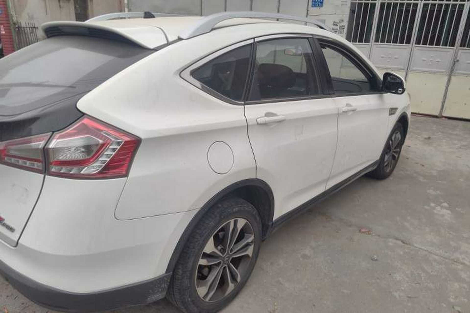 Used Luxgen U6 SUV 2014 2.0T ZhiZun Model Right Rear Taillight