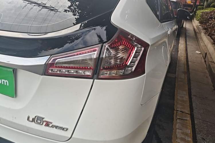 Used Luxgen U6 SUV 2014 2.0T Fashion Edition Right Rear Taillight