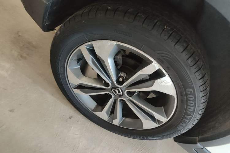 Used Luxgen U6 SUV 2014 1.8T ZhiZun Model Right Rear Wheel Hub