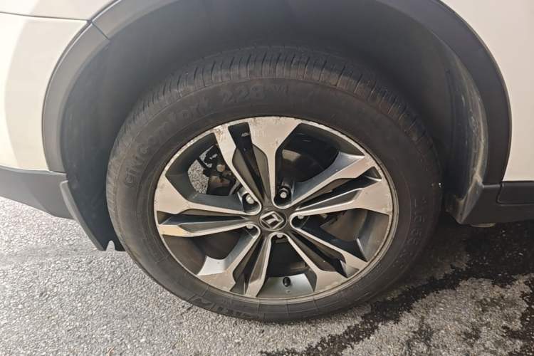 Used Luxgen U6 SUV 2014 2.0T Fashion Edition Right Rear Wheel Hub