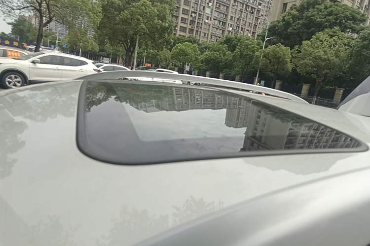 Used Luxgen U6 SUV 2014 1.8T Fashion Edition Roof