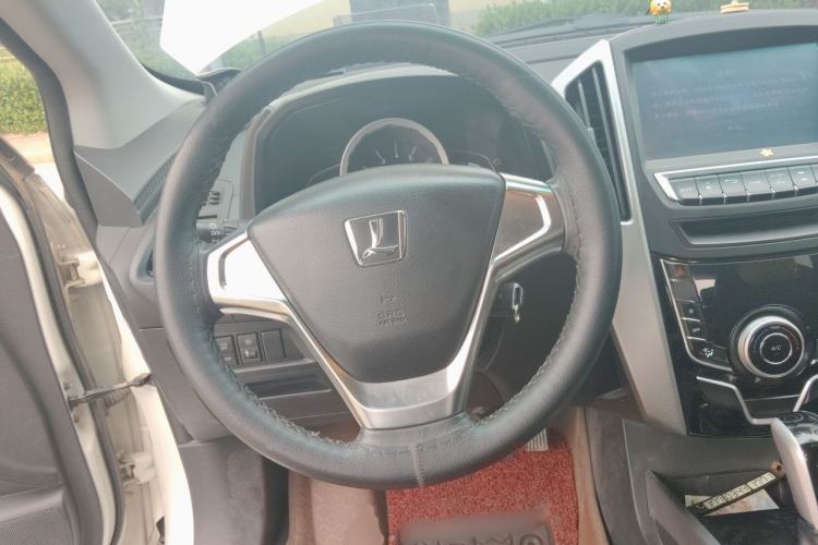 Used Luxgen U6 SUV 2014 1.8T Fashion Edition Steering Wheel