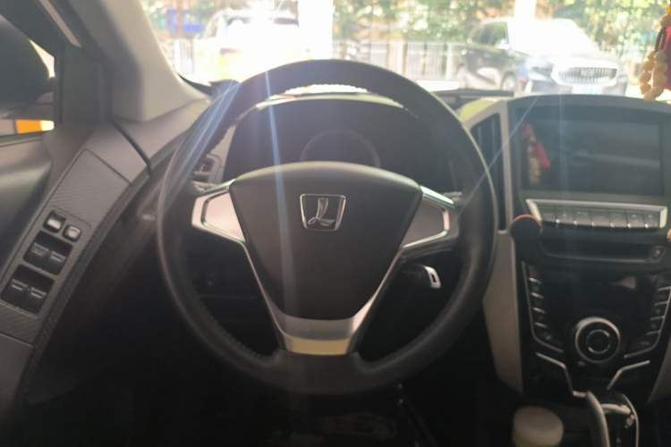 Used Luxgen U6 SUV 2014 1.8T Fashion Edition Steering Wheel