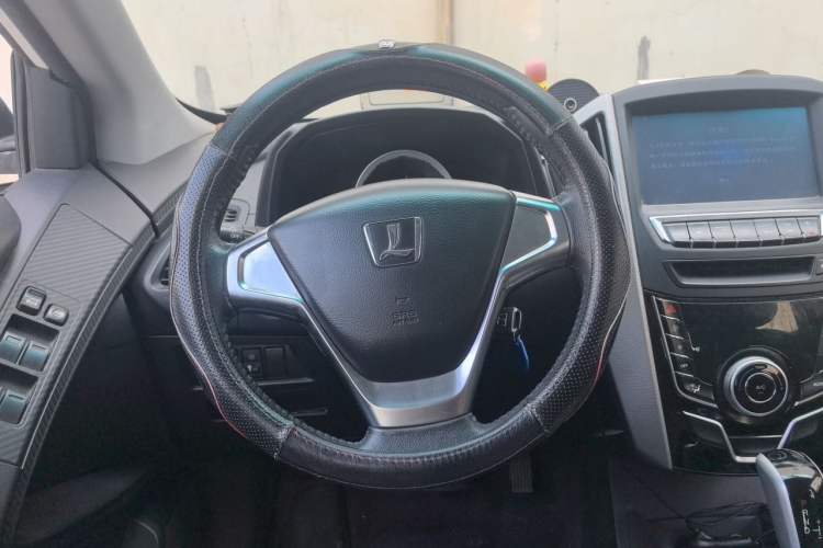 Used Luxgen U6 SUV 2014 1.8T Fashion Edition Steering Wheel