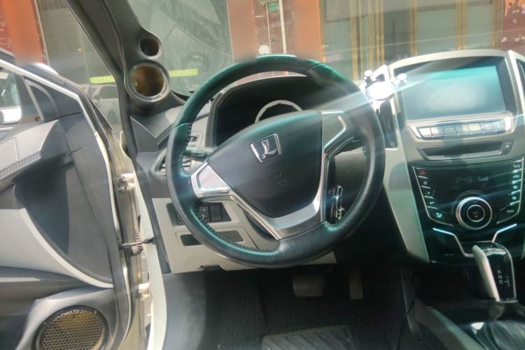 Used Luxgen U6 SUV 2014 1.8T Fashion Edition Steering Wheel
