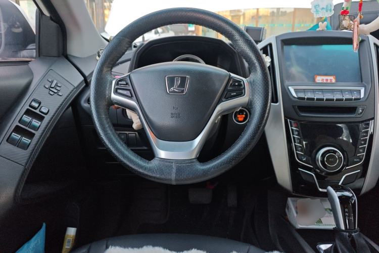 Used Luxgen U6 SUV 2014 1.8T ZhiZun Model Steering Wheel